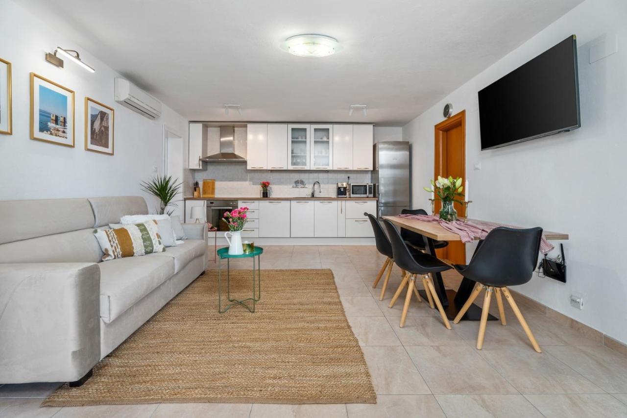 "Villa Del Mar" Beach Villa ميميتسا المظهر الخارجي الصورة